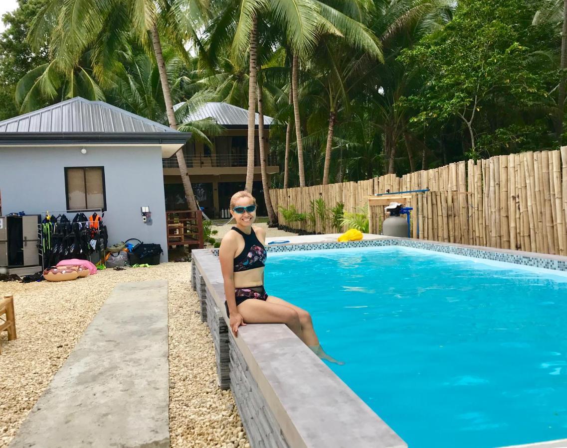 Southseas Beach Resort And Dive Center Santander Esterno foto