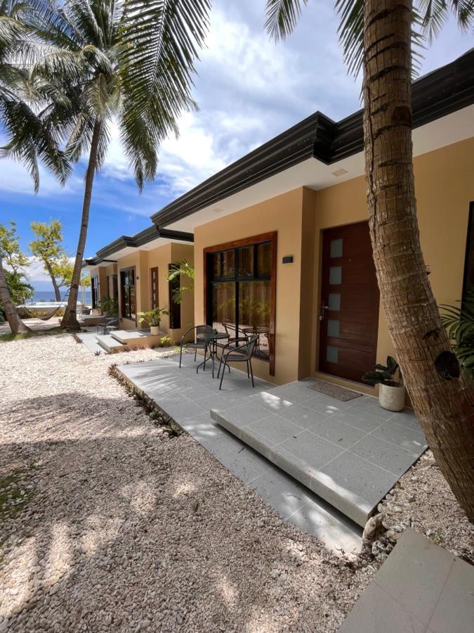 Southseas Beach Resort And Dive Center Santander Esterno foto