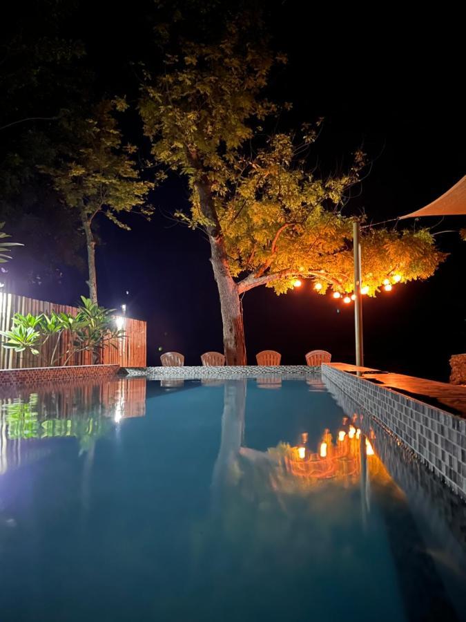Southseas Beach Resort And Dive Center Santander Esterno foto