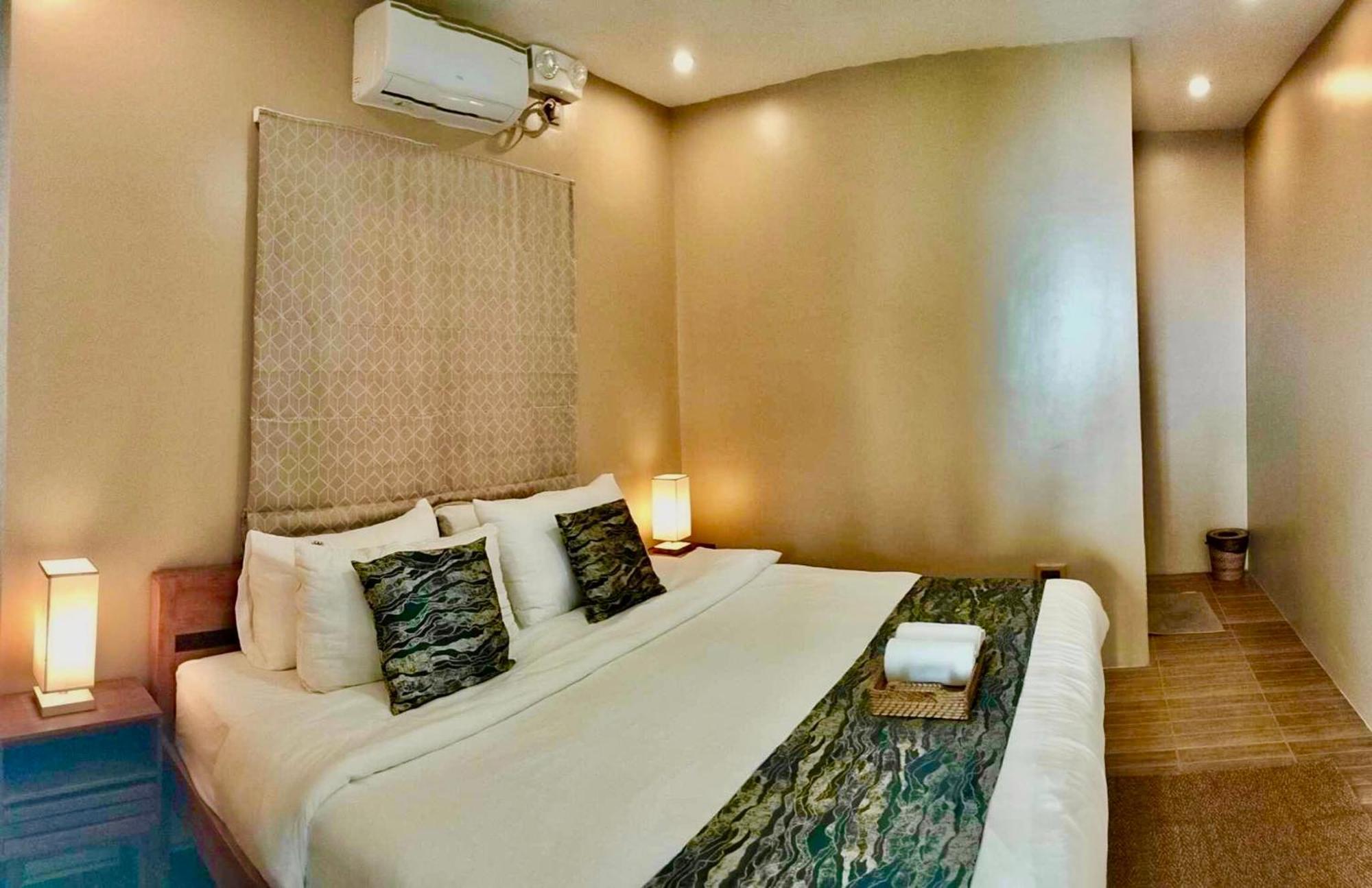 Southseas Beach Resort And Dive Center Santander Esterno foto