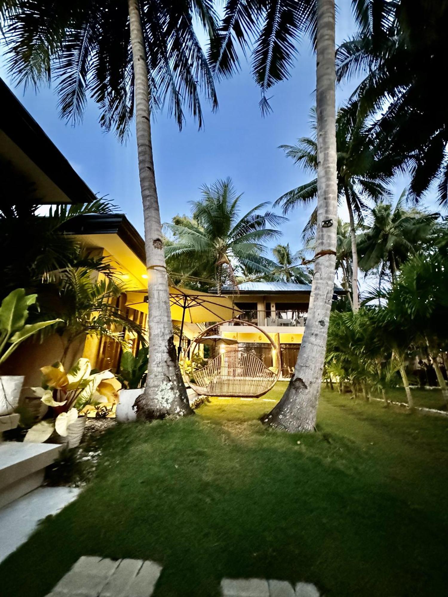 Southseas Beach Resort And Dive Center Santander Esterno foto