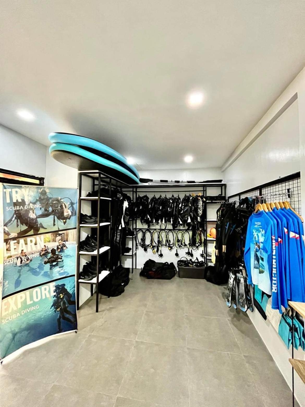 Southseas Beach Resort And Dive Center Santander Esterno foto