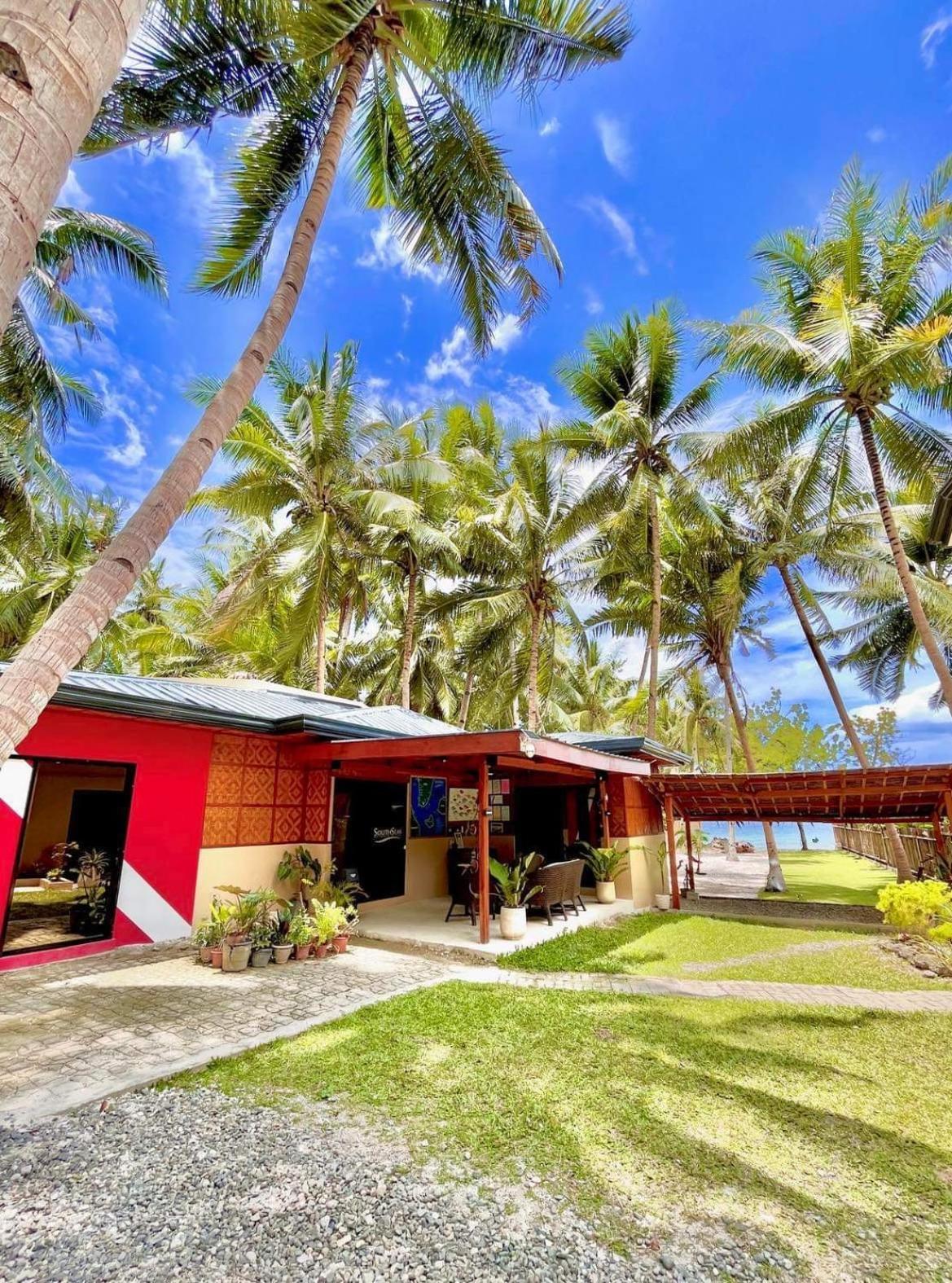 Southseas Beach Resort And Dive Center Santander Esterno foto