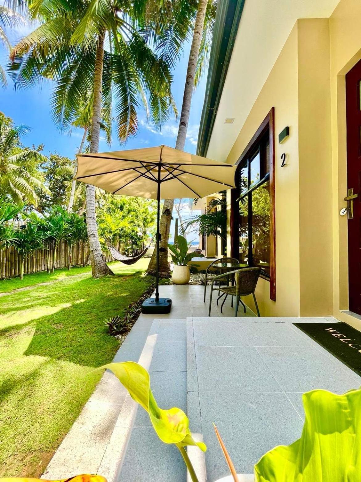 Southseas Beach Resort And Dive Center Santander Esterno foto